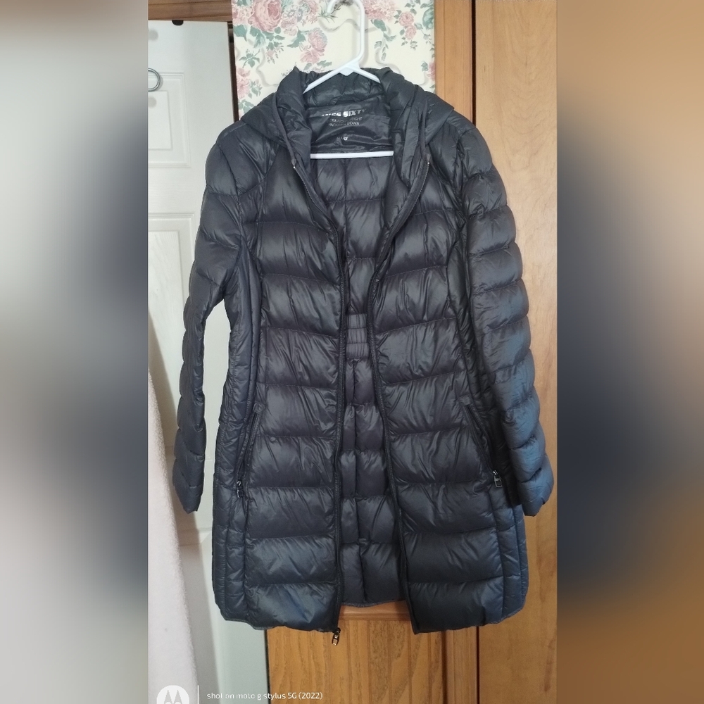Ultra Light Weight Packable Down Coat